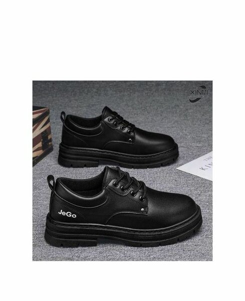 Chaussures en cuir noir JeGo