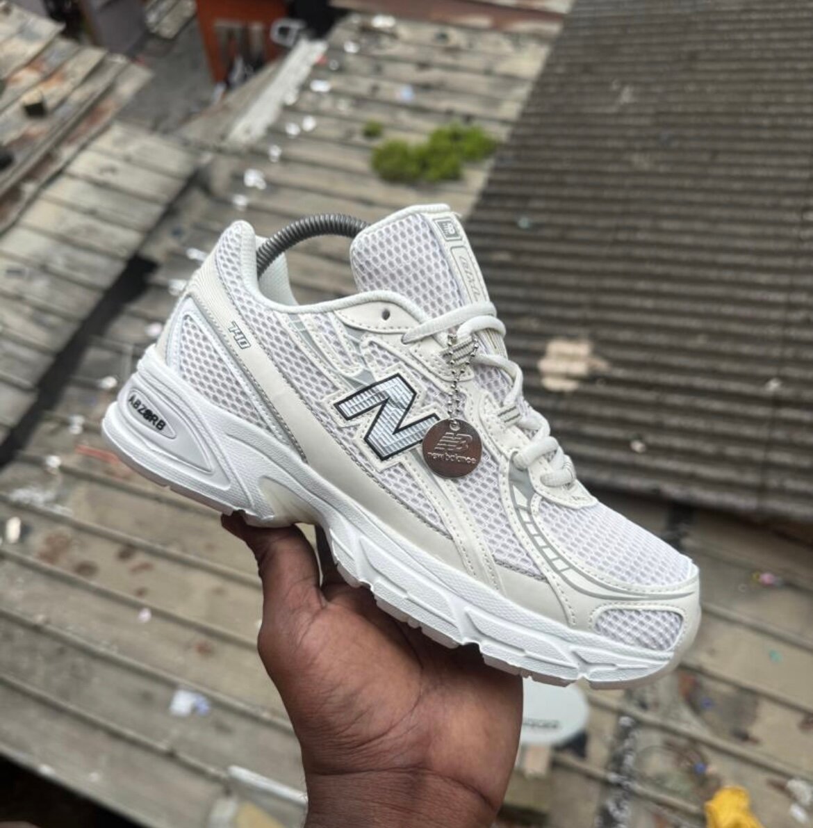 New balance 740