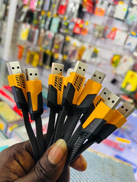 4-IN-1 FAST CHARGING AND DATA CABLES