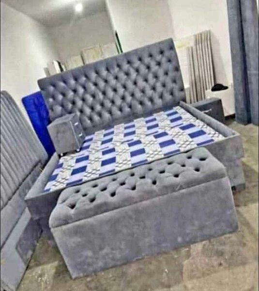 Lit moderne rembourré