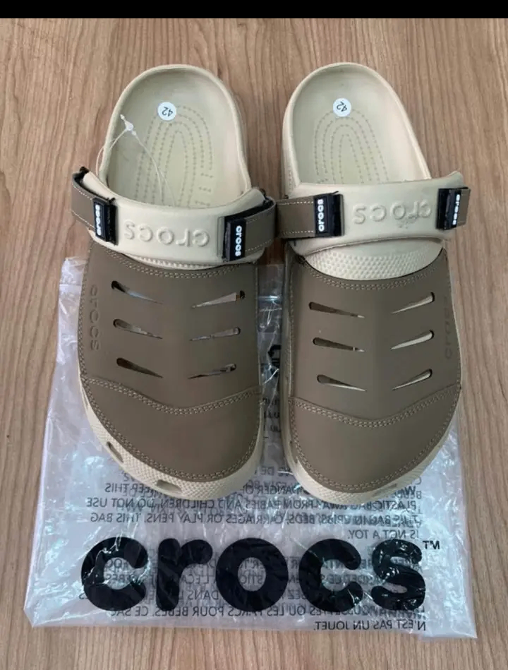 CROCS