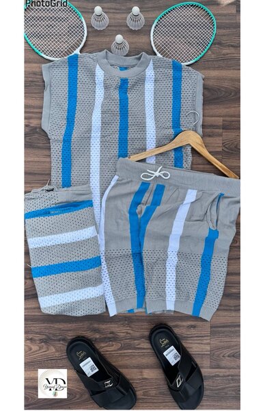 Ensemble sport à rayures