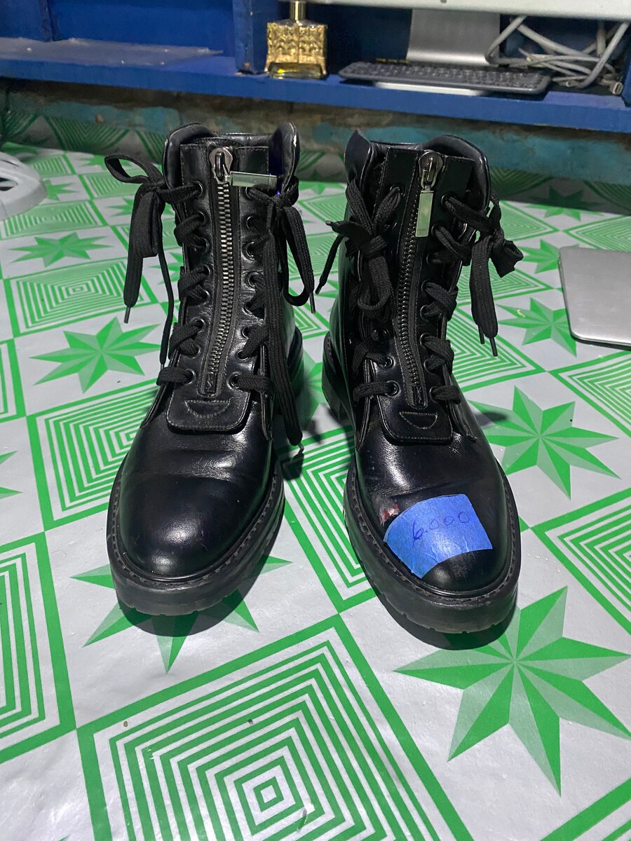 Bottes en cuir noir élégantes