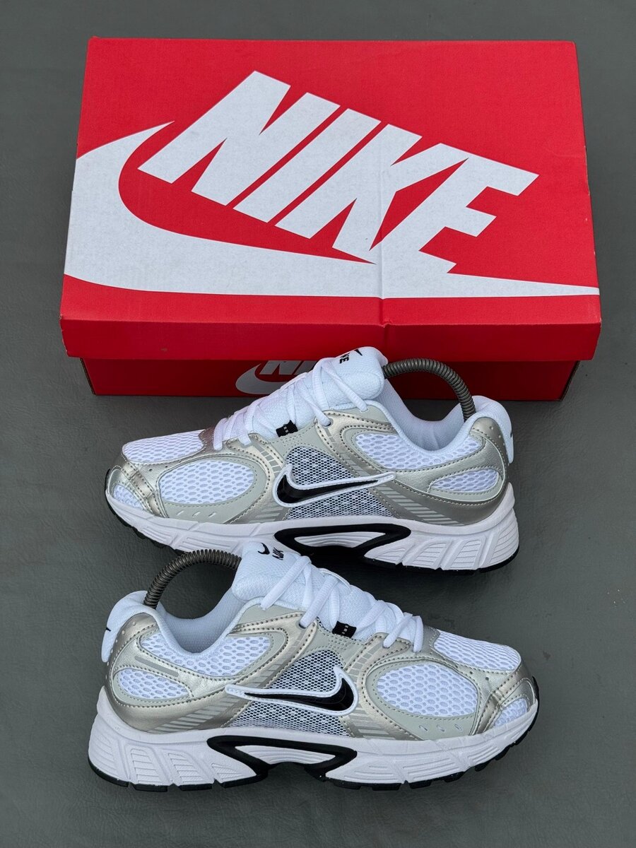 Nike Air Zoom Sneakers