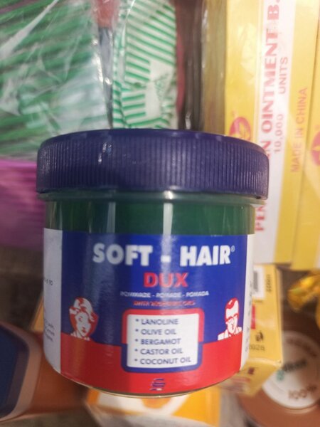 Pomade pour cheveux doux