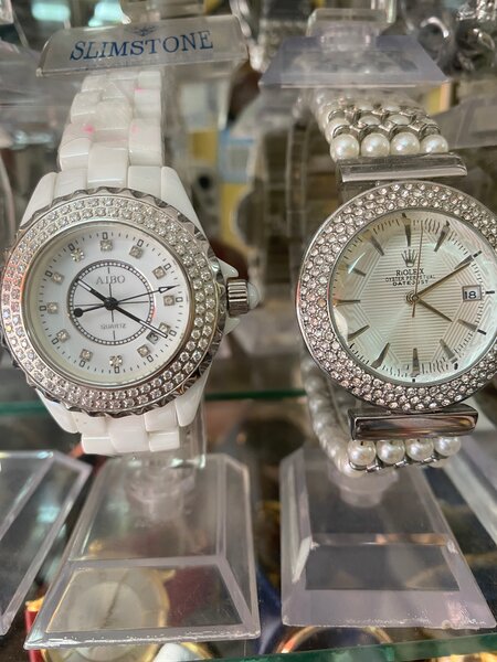 Montre femme luxe strass