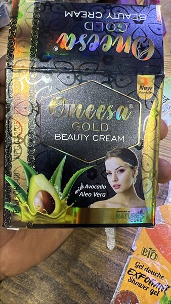 Crème de Beautè 4en1