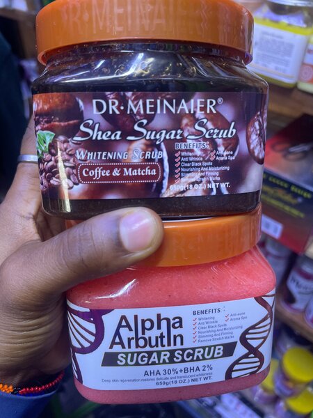 Alpha Arbutin Sugar Scrub