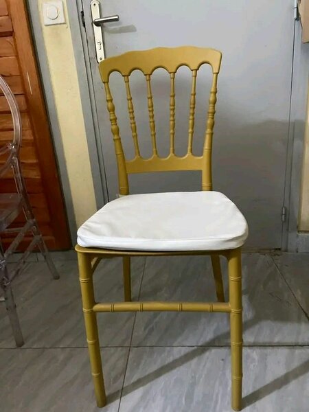 Chaises élégantes pour événements