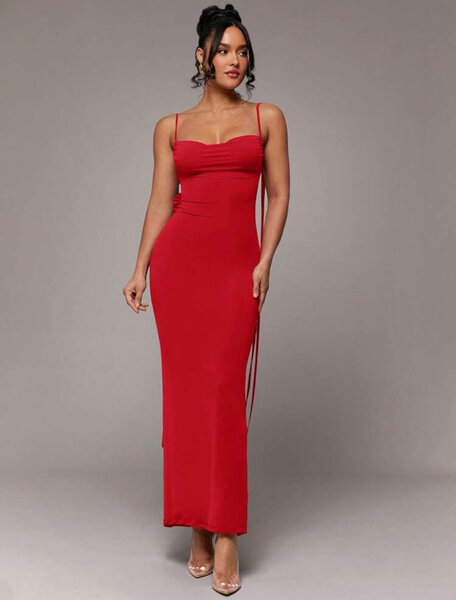 Robe élégante longue rouge
