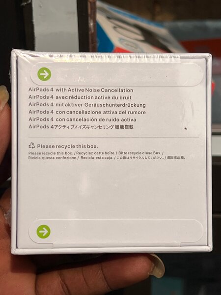 Apple AirPods 4 with Active Noise Cancellation