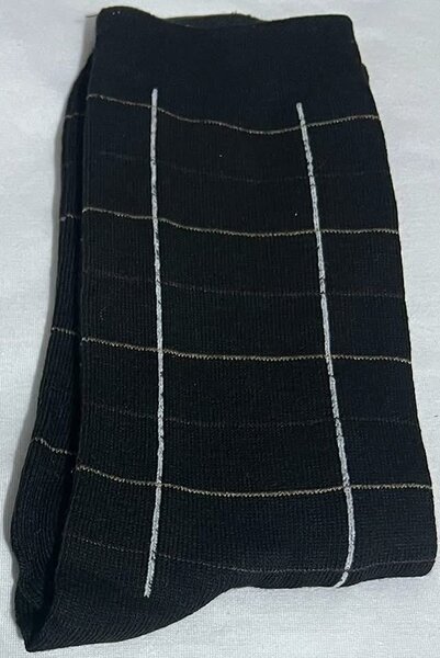 Chaussettes noires à carreaux