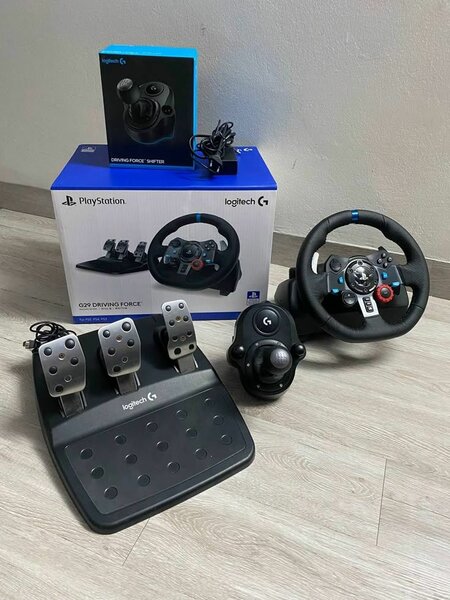 Logitech G29 Driving Force pour PlayStation
