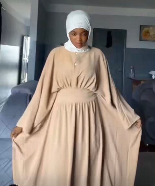 Tenue islamique pour femme - robe longue et élégante