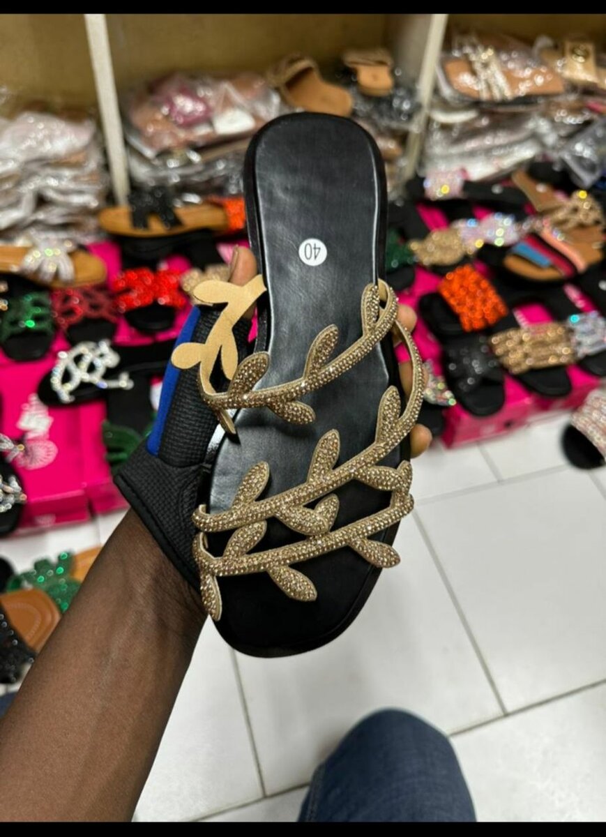 Sandales élégantes strass femme