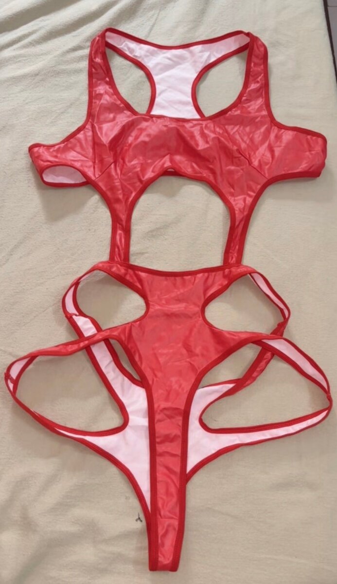 Monokini rouge sexy