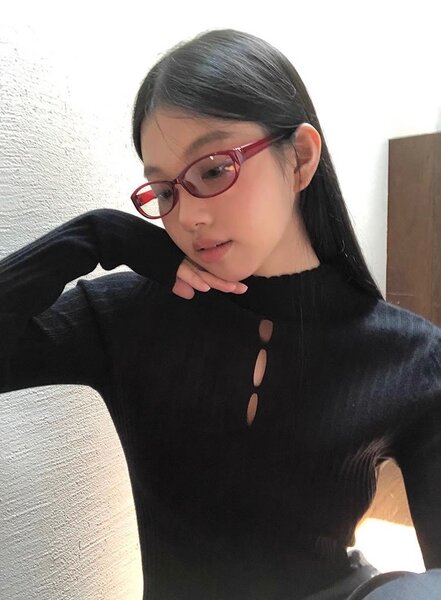 Свитер с высоким воротником из вискозы