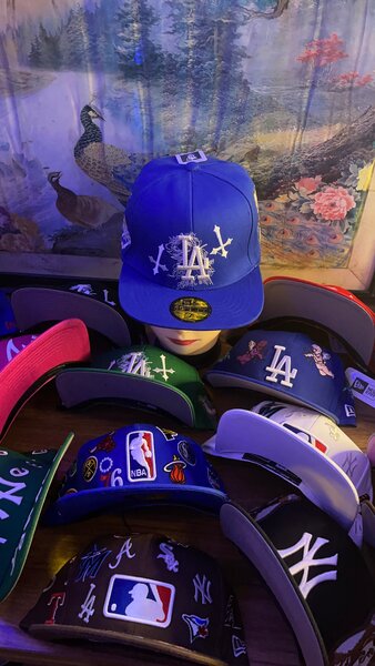 Casquette bleue personnalisée