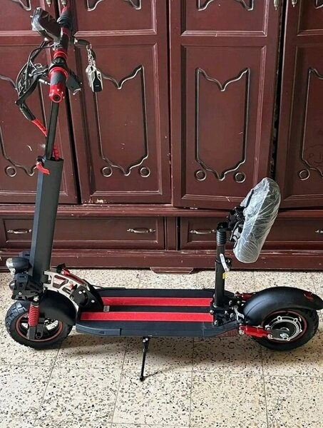 Trottinette électrique pliable