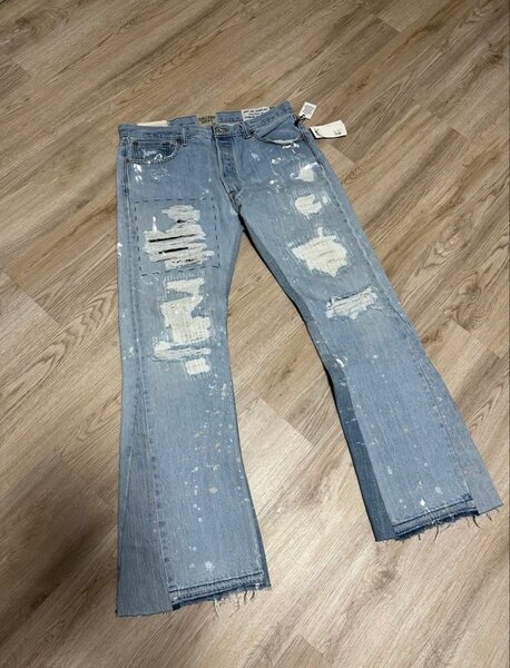 Baggy jeans