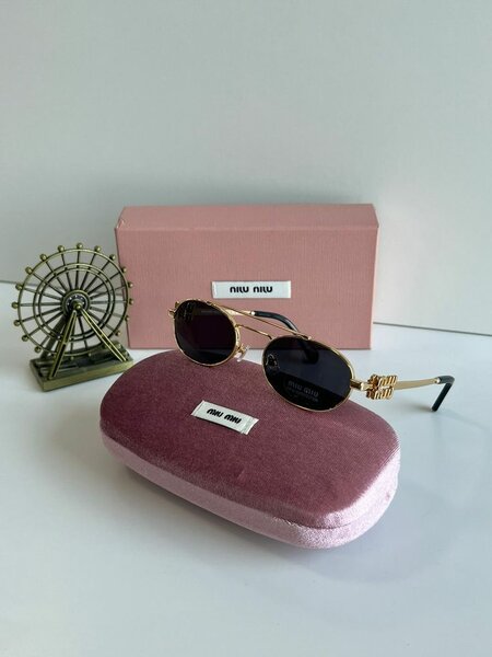 Lunettes de soleil miu miu