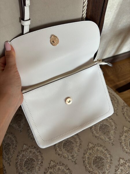 Удобная и вместительная сумочка Marella