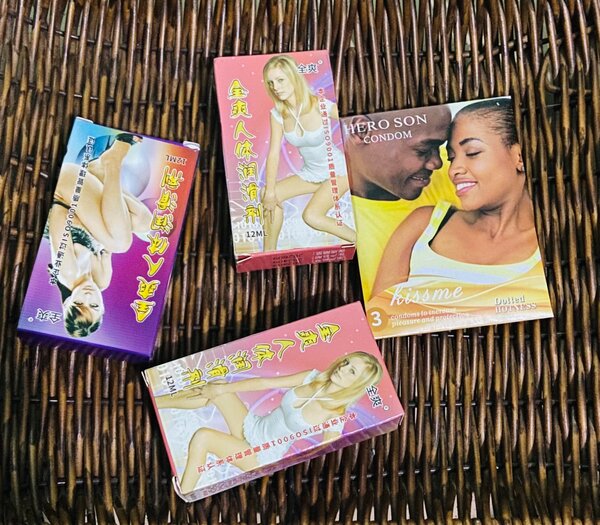 3 préservatifs + 3 lubrifiants