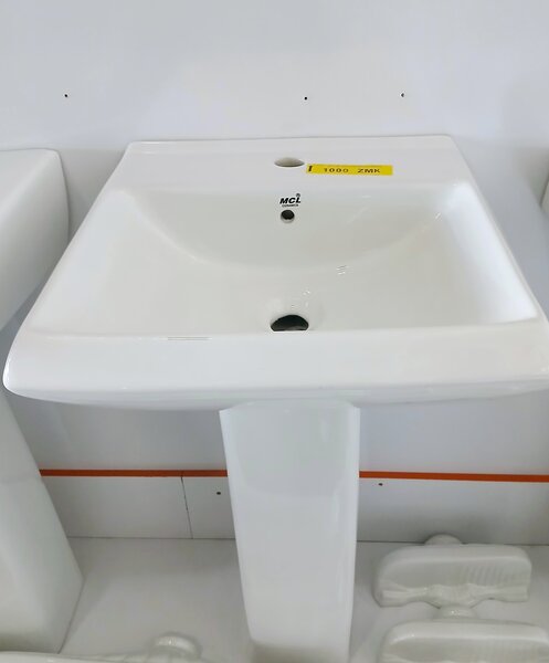 MCL CERAMIC HAND BASIN WITH PEDESTAL 18x17