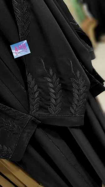 _ 1. Nida Stuff abayas