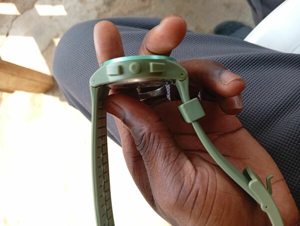 Montre ALCAMR verte en silicone