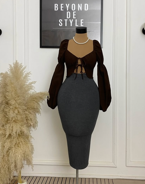 SWEET GIRL LACE FRONT TOP.