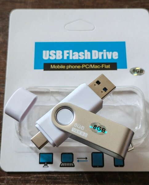 8 GB - CLÉ USB 3.0 (2 en 1)