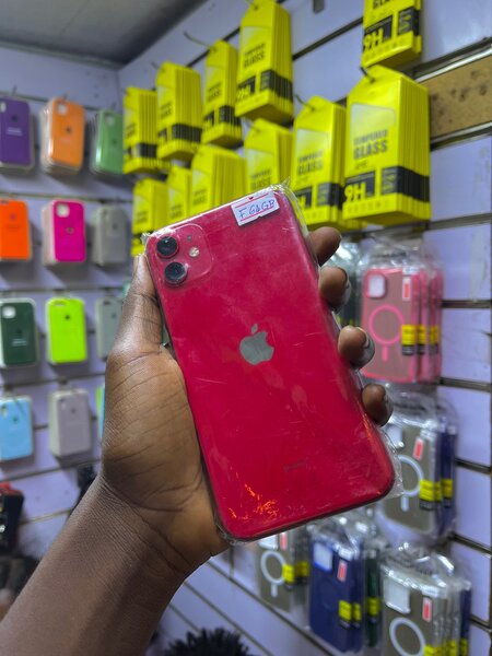 iPhone 11 pre owned  64gb