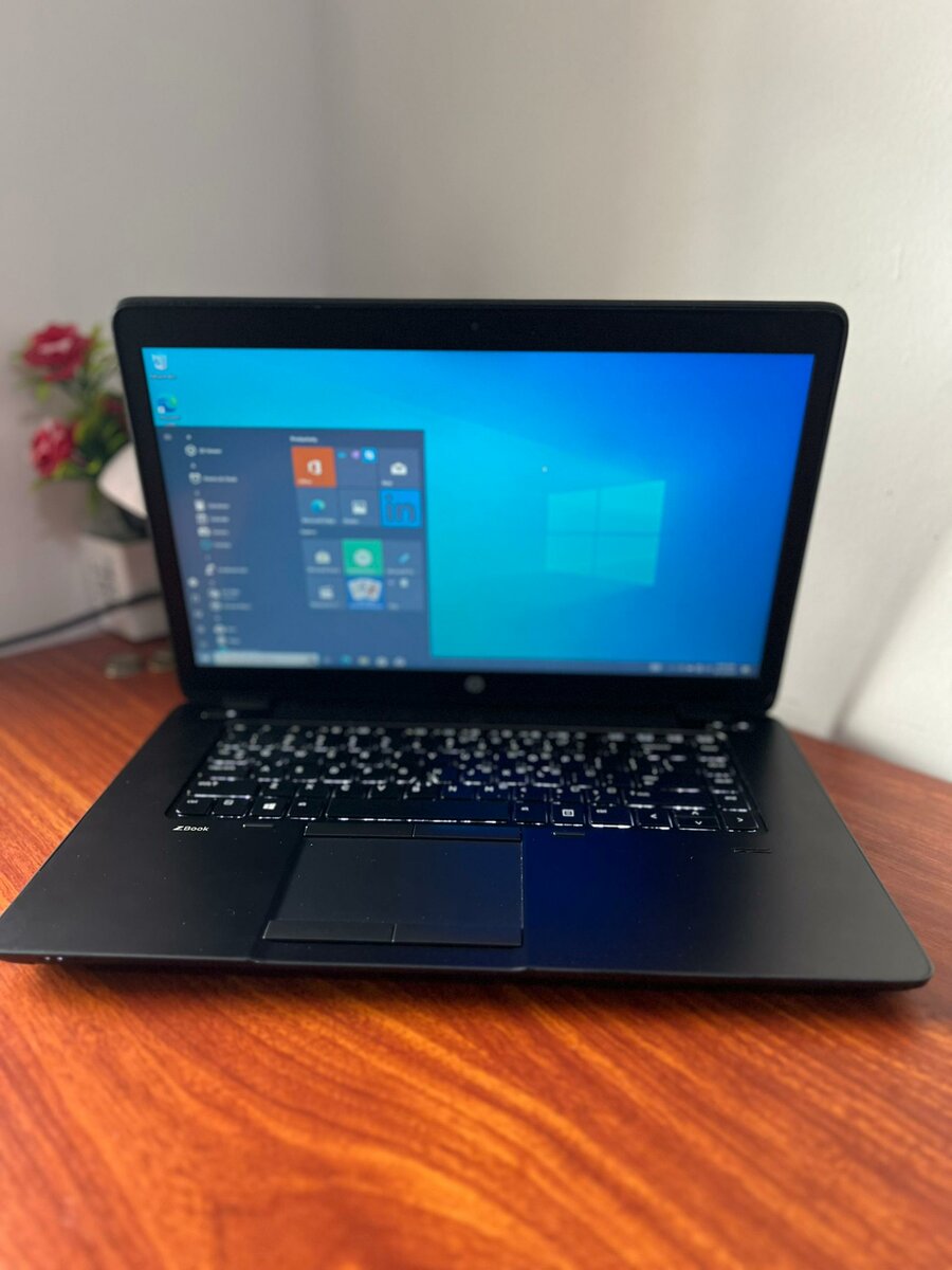 GRAPHICS HP ZBOOK 15 G2 CORE I5 500GB HDD 8GB RAM