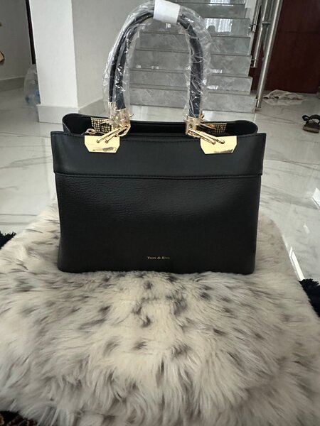 Sac à main élégant noir