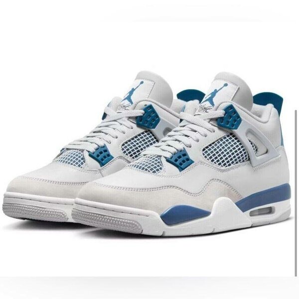 Air Jordan 4 Retro Sneaker