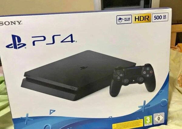 Console Sony PS4 Slim 500 Go