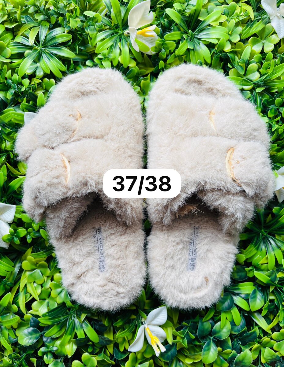 Chaussons en fausse fourrure