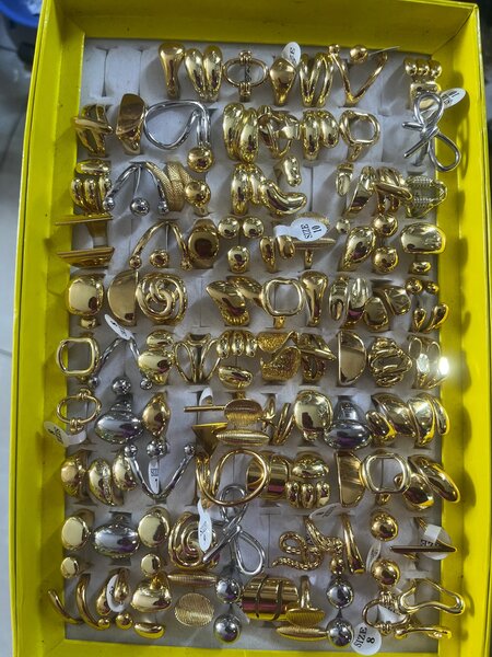 Feminine stainless steel rings