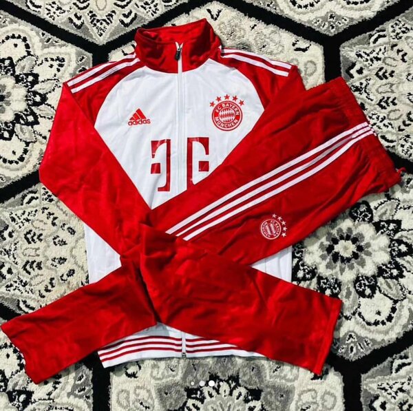 Ensemble Survêtement Foot Saison 23/24 bavaria munchen