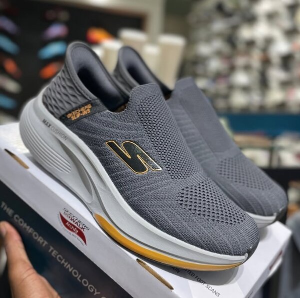 Stretchers sneakers grey