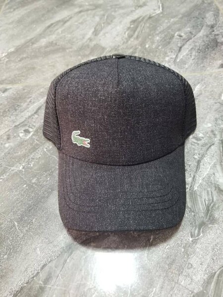 Casquettes Lacoste élégantes