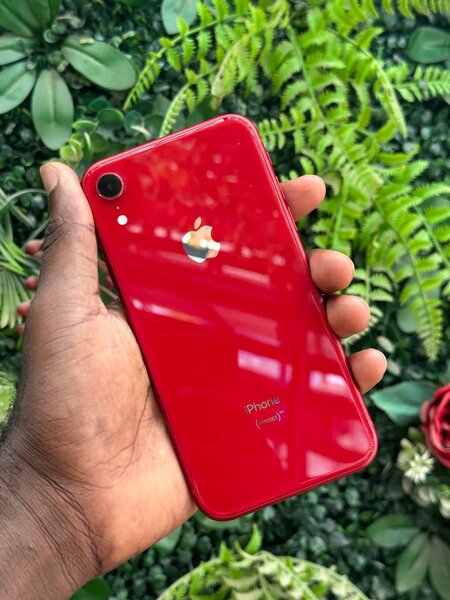 iPhone XR second main propre deux puces