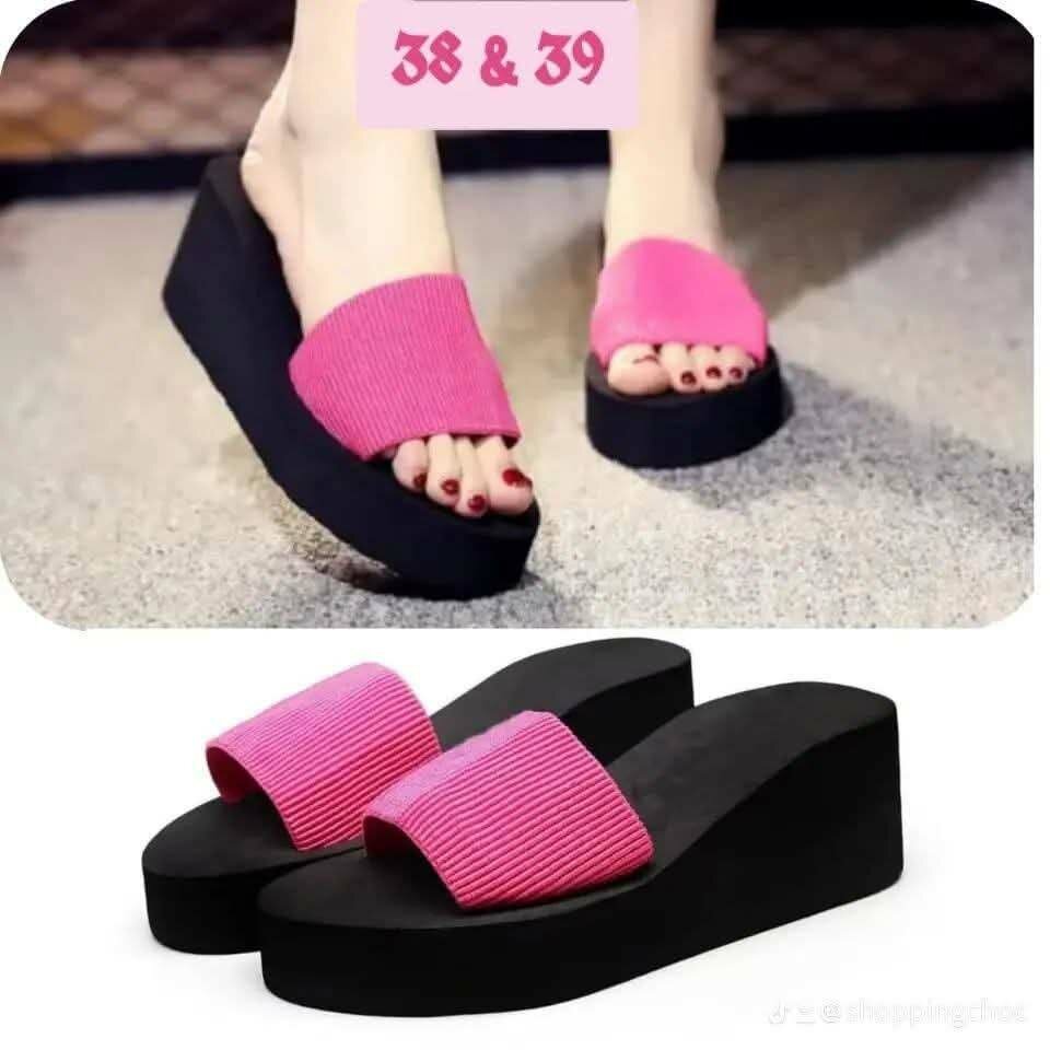 Tongs compensées colorées