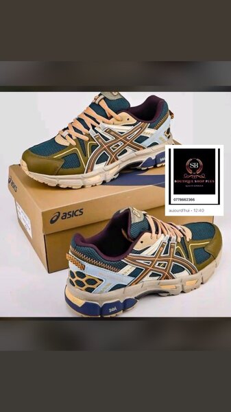 Basket oasics authentique avec son carton