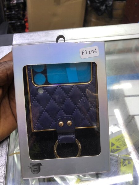 SAMSUNG FLIP 4 COVER