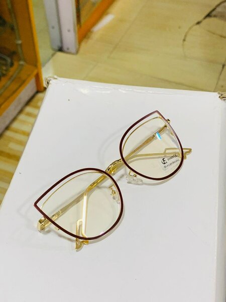 Gucci frame glass