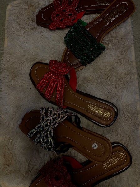 Sandales à talons perlées femmes