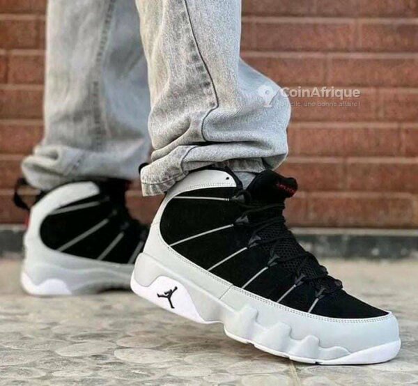 JORDAN 9
