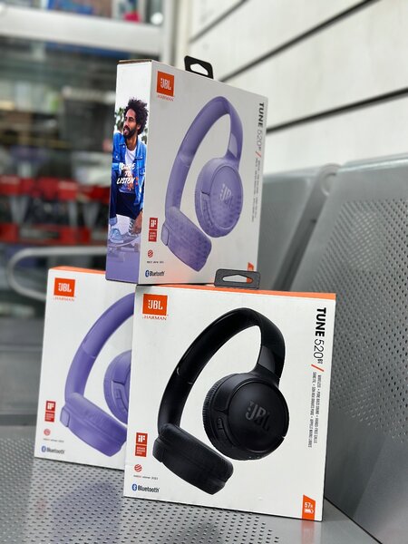 JBL TUNE 520